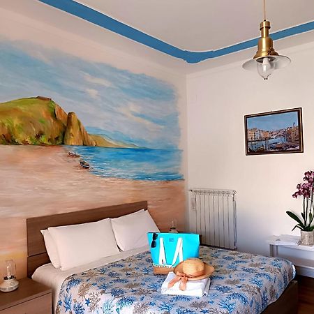 Casa Laura Bed and Breakfast Terracina Εξωτερικό φωτογραφία
