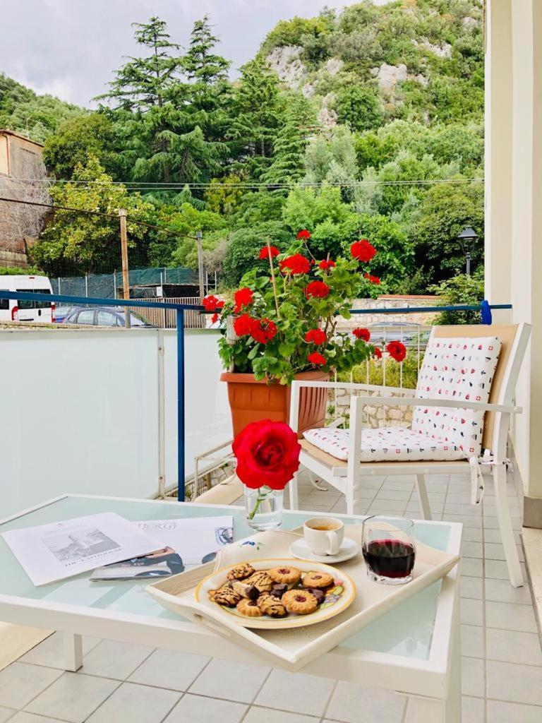 Casa Laura Bed and Breakfast Terracina Εξωτερικό φωτογραφία