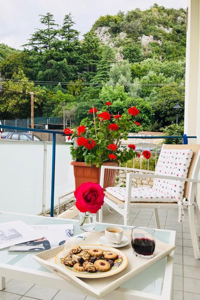 Casa Laura Bed and Breakfast Terracina Εξωτερικό φωτογραφία